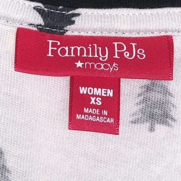 Macy's Family Pajamas Tree-Print pajama top white XS - Picture 3 of 10